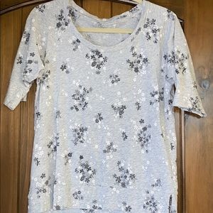 Short sleeve top